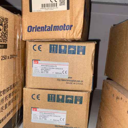 韩国LS  APM-SBN04ADK-FX 电机，少