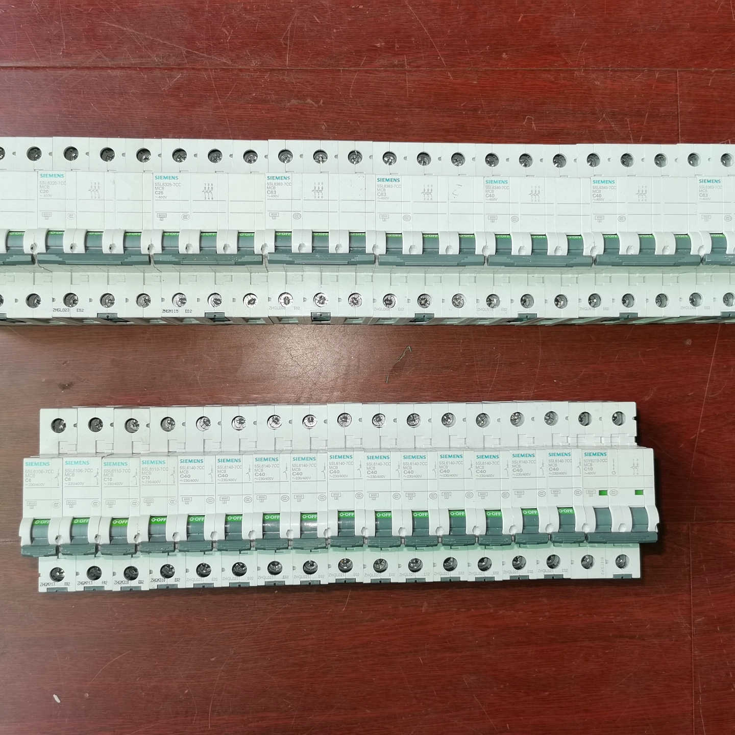 空开,1P:6A的2只,10A的2只,40A的11只,