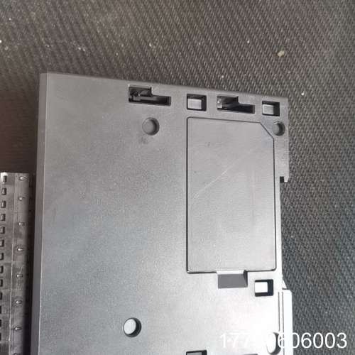 基恩士kv-nc4ad模拟量模块，成色好，带线端子。