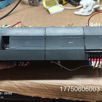 和利时PLC+模块套装，PLC：LE5128，模块：LE52