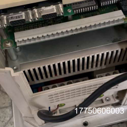 科比变频器15KW，F4系列主回路包好，没面板，没法测试，通