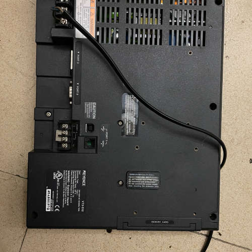 基恩士VT3-S12触摸屏拍，偏光有点老化，不影响使用