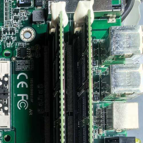 i7/620M带主板二条4G内存条，邮顺丰快递到付！
