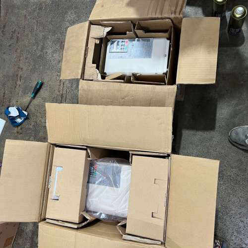 安川A1000变频器15KW，18.5KW，AB4A00