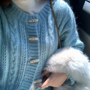 早秋温柔复古麻花毛衣外套羊角扣圆领女毛衣开衫短款针织衫上衣