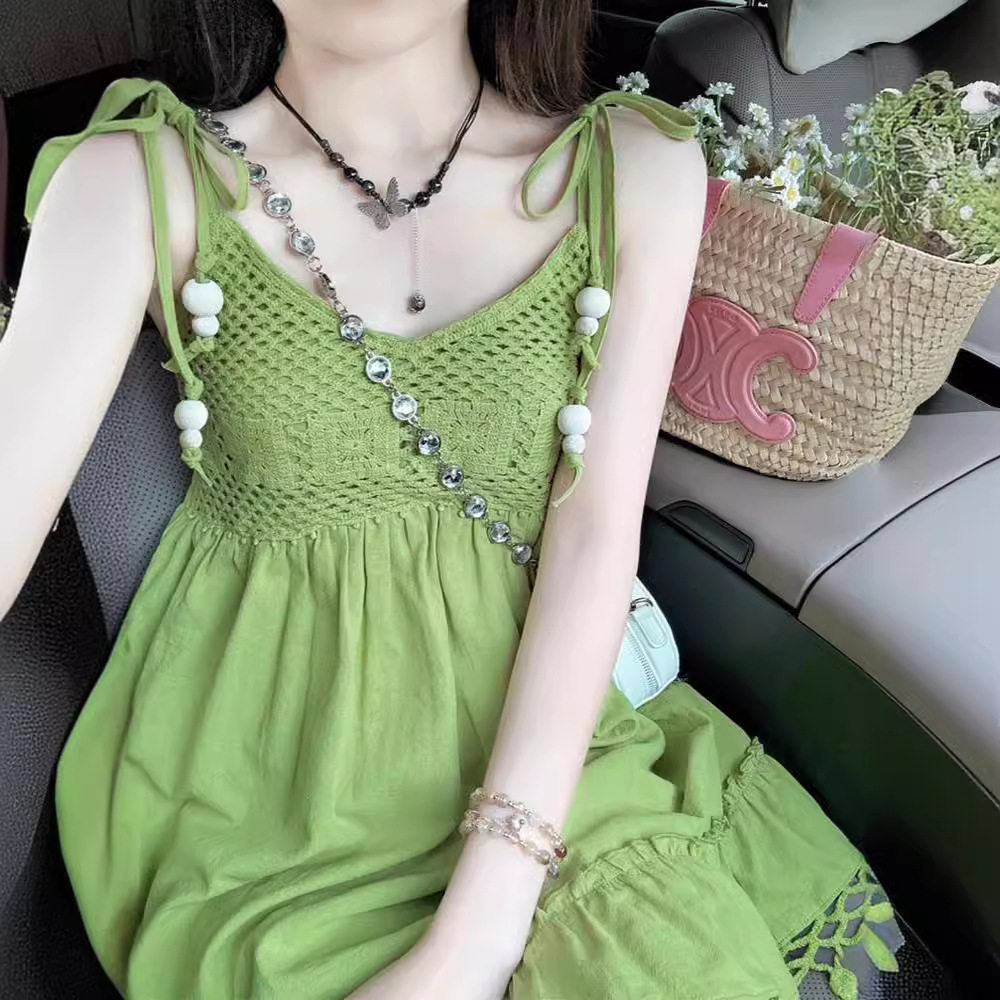 牛油果绿针织镂空吊带连衣裙女夏连衣裙