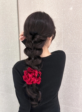 手残党也能轻松学会红色玫瑰花香蕉夹气质款高级感抓夹2025年新款