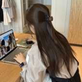 韩系抓夹法式 这次真 get到氛围感抓夹了 发饰气质质感高级发夹