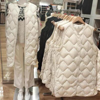 优衣衣库菱格方领长款羽绒背心