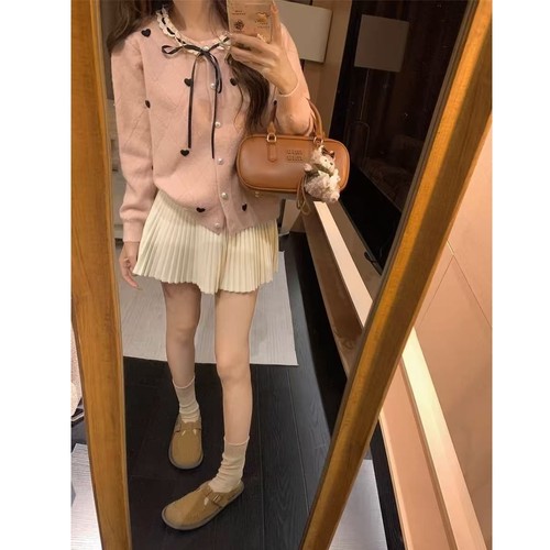 学院风2025百褶裙套装爱心系带