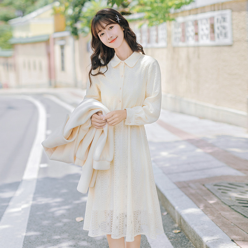 蕾丝连衣裙秋冬温柔风裙子仙女超仙森系秋装2020年新款女长袖秋款