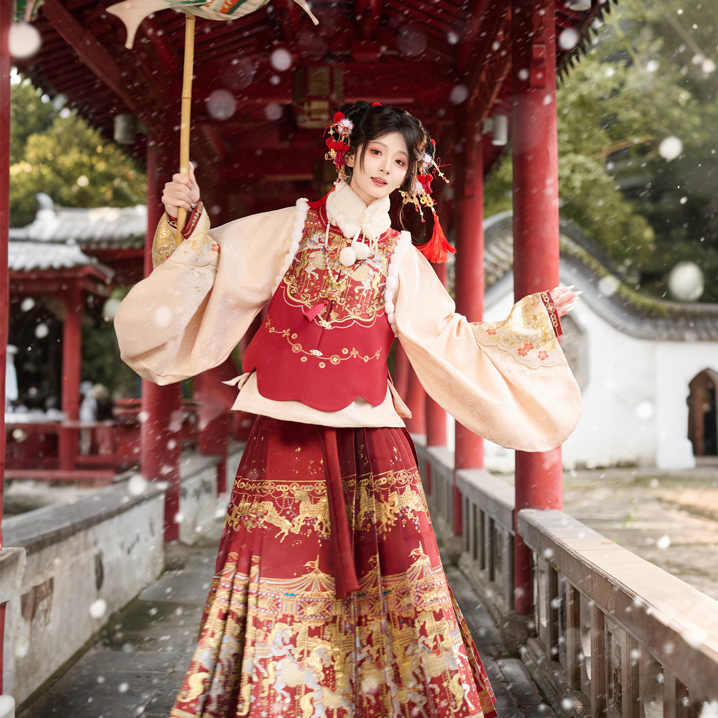 蓓蕾精灵旋转木马原创汉服马年拜年服新年红色马面裙套装成人女,女装/女士精品,汉服套装,淘宝优惠券,粉丝福利购,淘宝优惠卷