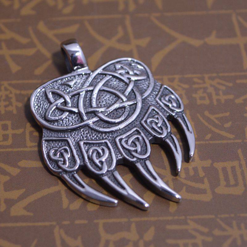 钛钢吊坠雕花北极熊爪项坠霸气潮流男士配饰可水洗316l不锈钢饰品