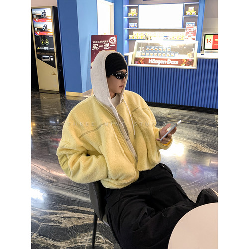 韩系连帽羊羔毛绒短款外套