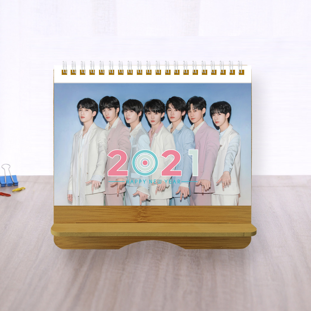 tnt时代少年团2021年台历 马嘉祺刘耀文丁程鑫宋亚轩复古木纹日历