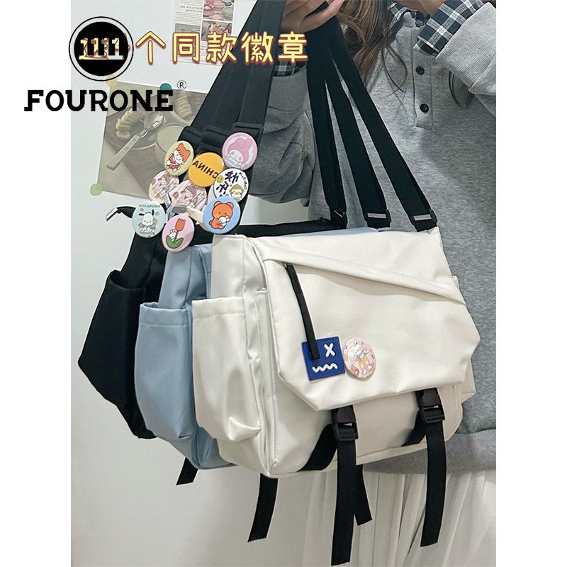 FOUR ONE大学生斜挎包上课休闲背包单肩包包包女原宿复古邮差包男