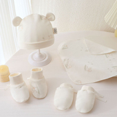 春夏纯棉新生儿0 3个月婴儿胎帽A类防抓脸防吃手套袜子围嘴四件套