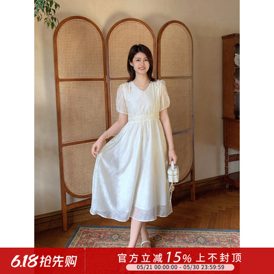 通勤气质纯色超仙气质连衣裙