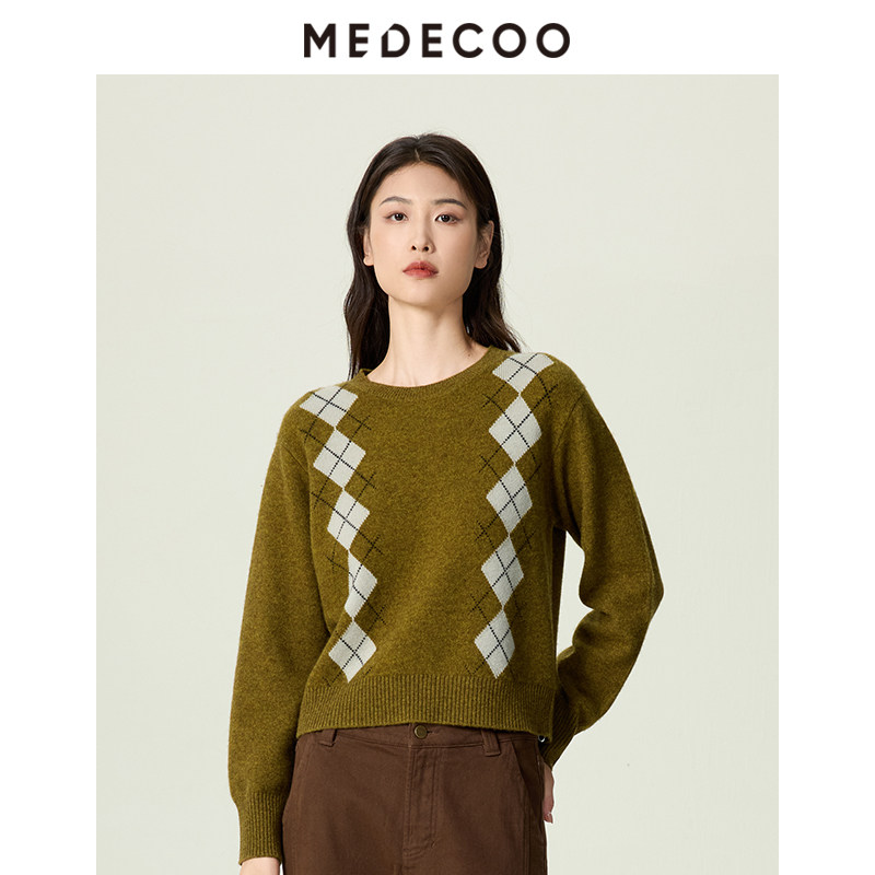 MEDECOO/墨蒂珂2025秋冬新女牦牛绒老钱风圆领针织打底衫MJD40307