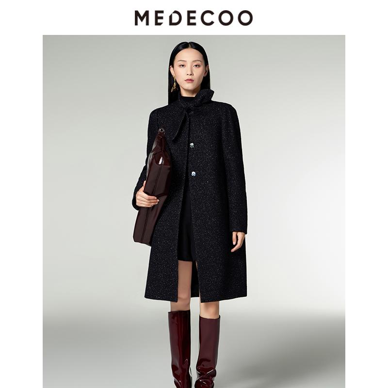 墨蒂珂镂空钉珠翻领羊毛呢外套