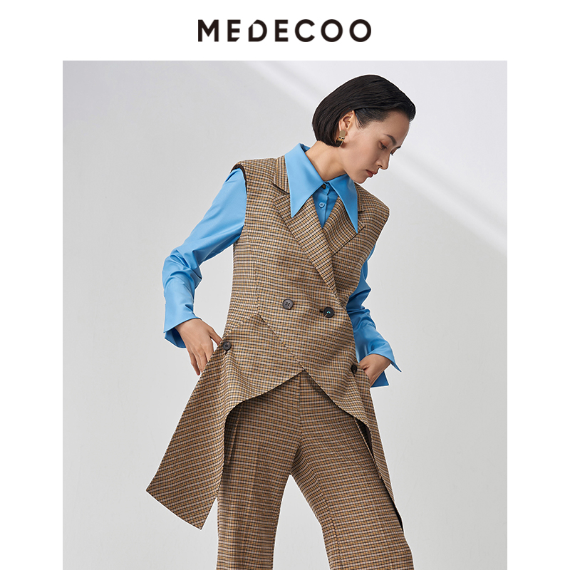 墨蒂珂两粒扣中长款西装领马甲