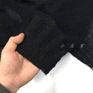 黑色系半透明泡泡褶皱格子图案雪纺纱面料 夏季 轻薄 柔软 布料