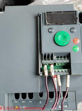 施耐德变频器ATV310,原装拆机,成色挺新,断一个底角,功