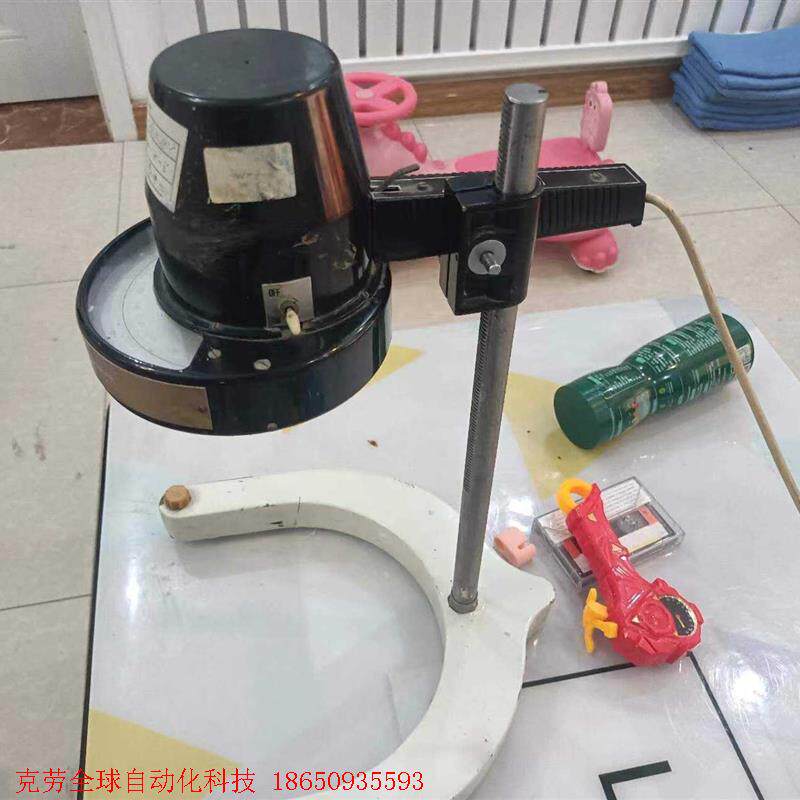 旋转粘度计一台 无配件 成色不错   杆是实心纯铜的  老货