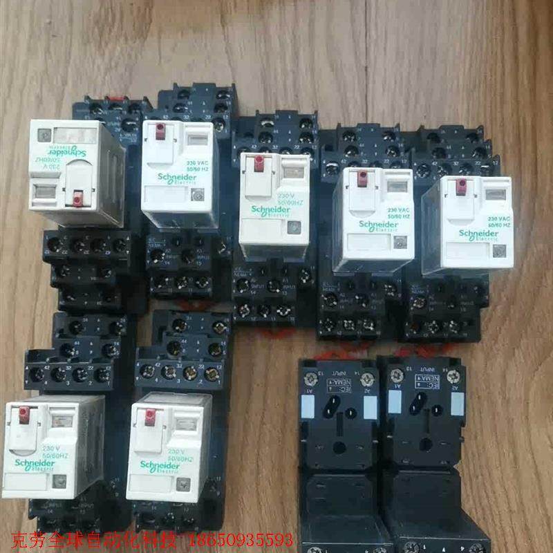 施耐德中间继电器rxze2m114,7个。rxze2s108