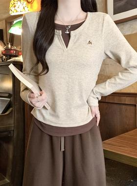 中山市沙溪镇诺蒂喀制衣厂V领长袖假两件拼接女上衣2025秋季新款