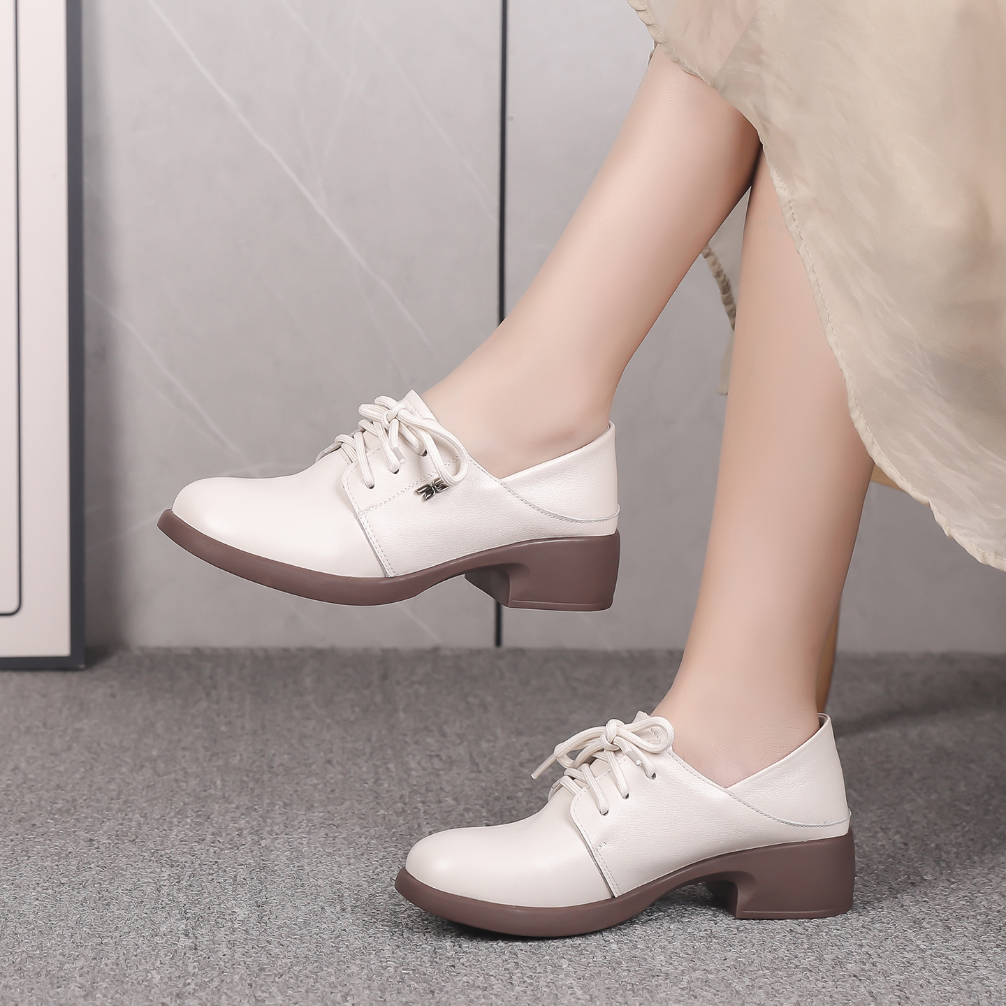 真皮粗跟百搭深口单鞋系带小皮鞋