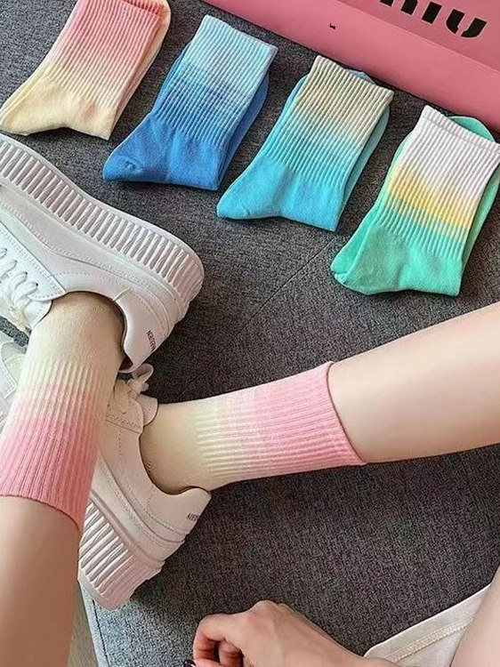 渐变色春秋袜子女中筒袜ins潮日系四季棉袜运动防臭透气吸汗长袜
