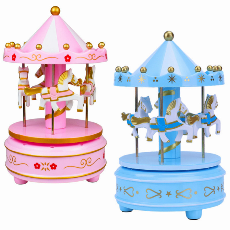 旋转木马蛋糕装饰摆件粉色音乐盒