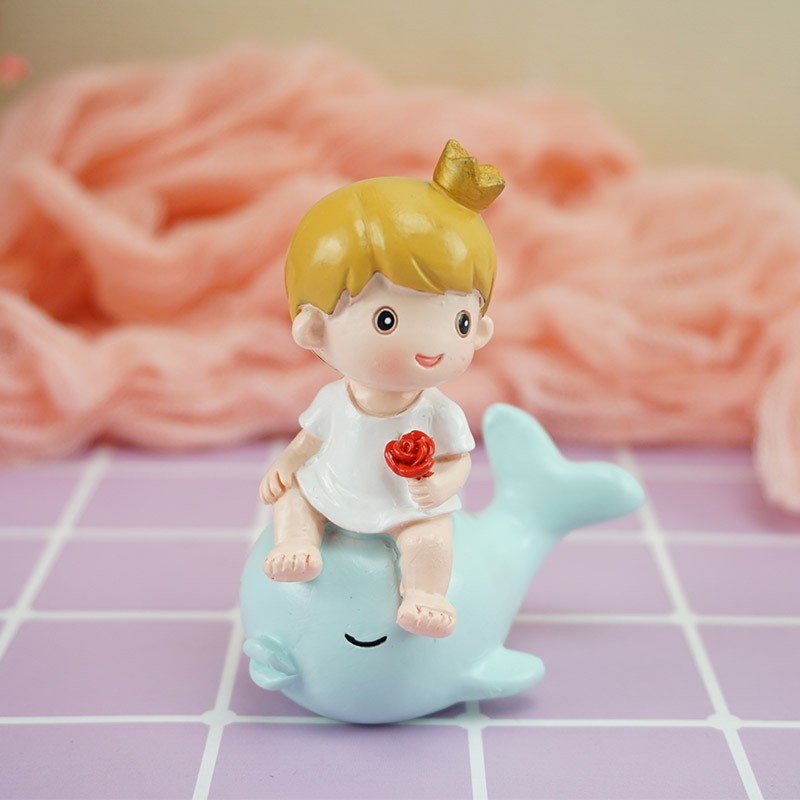 网红卡通可爱小鲸鱼宝宝生日蛋糕装饰摆件儿童周岁海豚王子公仔