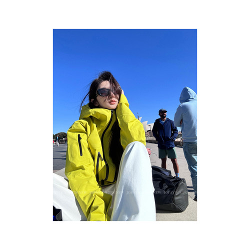 |战神冲锋衣|户外硬壳冲锋衣外套登山服休闲时尚 W2981
