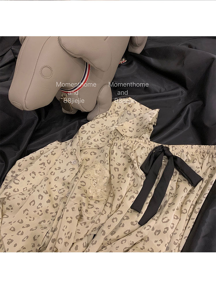 SEXY LITTLE LEOPARD PRINT PURE LUST SMOOTH AND COMFORTABLE SILK LONG-SLEEVED SLEEPING YI WOMENS SUIT HOME JU SUIT TWO-PIECE SET
