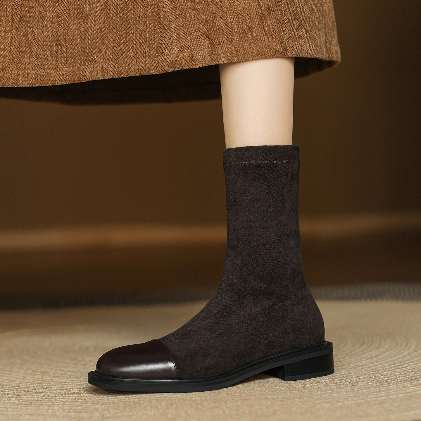 拼接套筒单靴子粗中跟大码短靴女