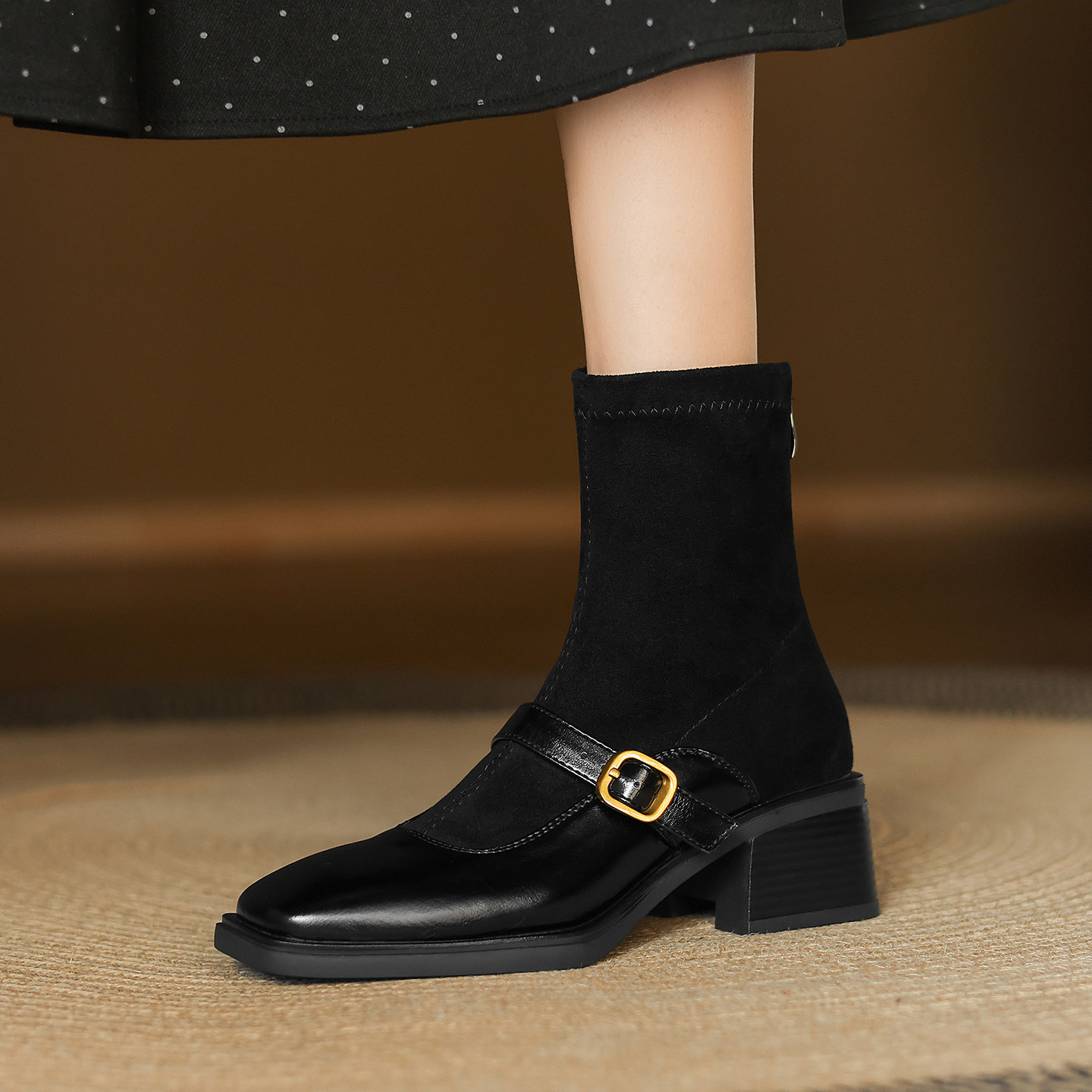 ladyblack方头粗高跟短靴女绒面弹力瘦瘦靴金属扣大码单靴子41-43,女鞋,时装靴,淘宝优惠券,粉丝福利购,淘宝优惠卷
