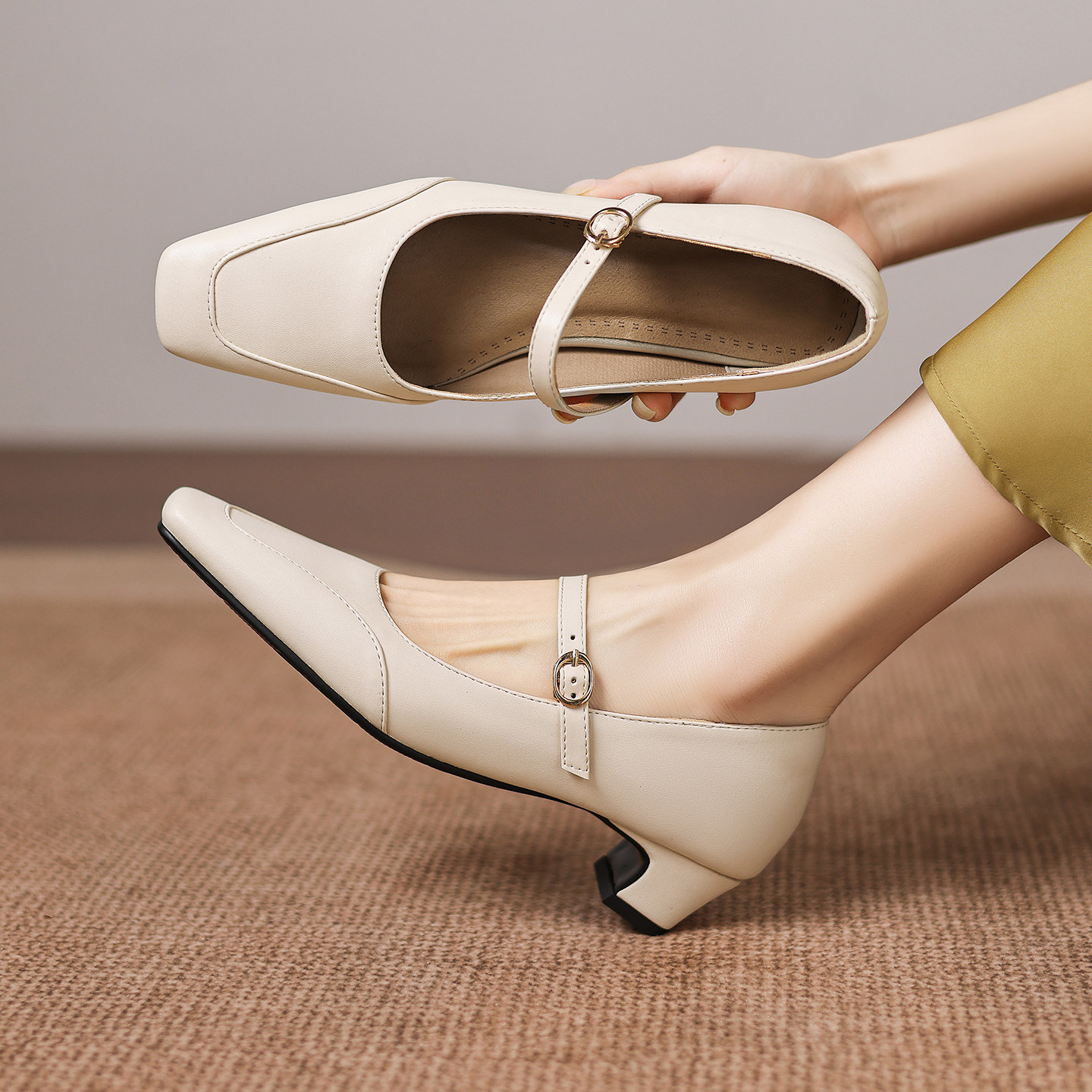 ladyblack方头浅口玛丽珍鞋女一字带粗中跟百搭通勤大码单鞋41-43,女鞋,玛丽珍鞋,淘宝优惠券,粉丝福利购,淘宝优惠卷