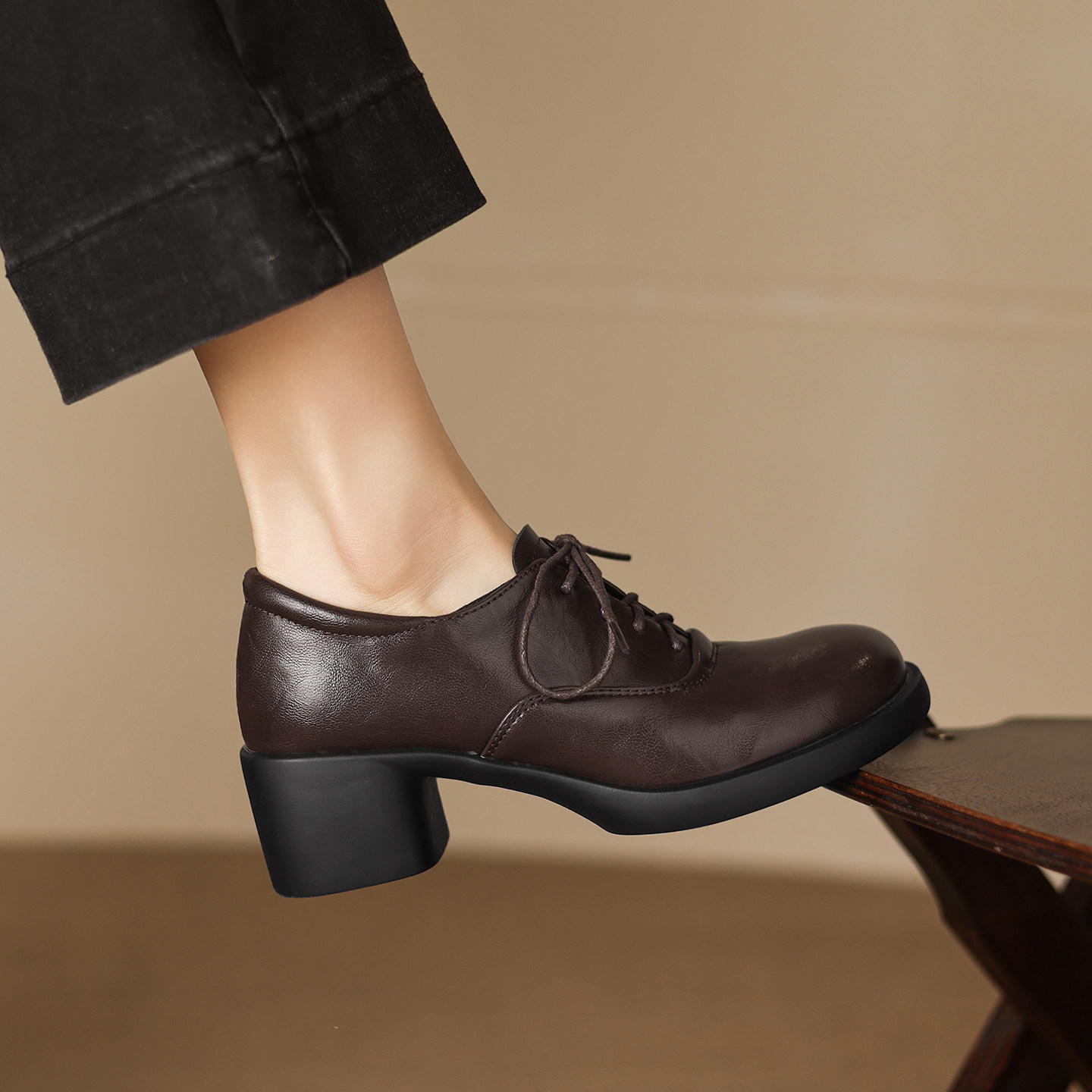 ladyblack复古系带深口单鞋女高粗跟小皮鞋法式圆头大码女鞋41-43,女鞋,深口单鞋,淘宝优惠券,粉丝福利购,淘宝优惠卷