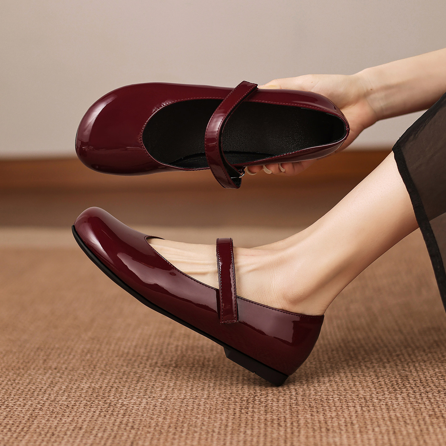ladyblack漆皮玛丽珍鞋女酒红色一字带浅口低跟平底大码单鞋41-43,女鞋,玛丽珍鞋,淘宝优惠券,粉丝福利购,淘宝优惠卷