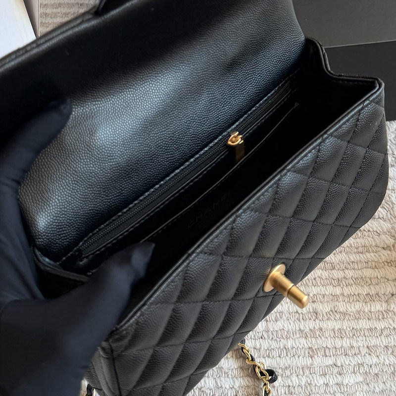 送礼盒链条肩带金属手柄格菱纹复古头层牛皮斜跨手提包小号