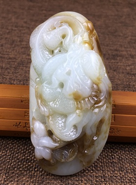 新疆和田玉且末料糖白玉龙凤呈祥手把件