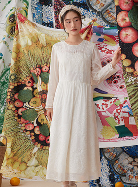 一城画一秋季圆领绣花印花面料设计拼接时尚长款连衣裙14163A155
