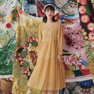 巨好看的早秋连衣裙一城画一秋季高腰显瘦文艺修身芒果黄连衣裙