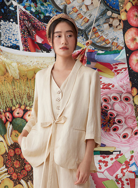 一城画一秋季宽松休闲绑带设计正肩中袖中款西装女外套14151D198