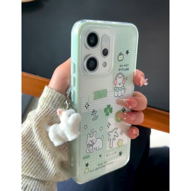 四叶草小狗挂件适用苹果17/16promax透色手机壳iPhone15plus新款14/13pro高颜值12小米15vivo华为p70oppo女款