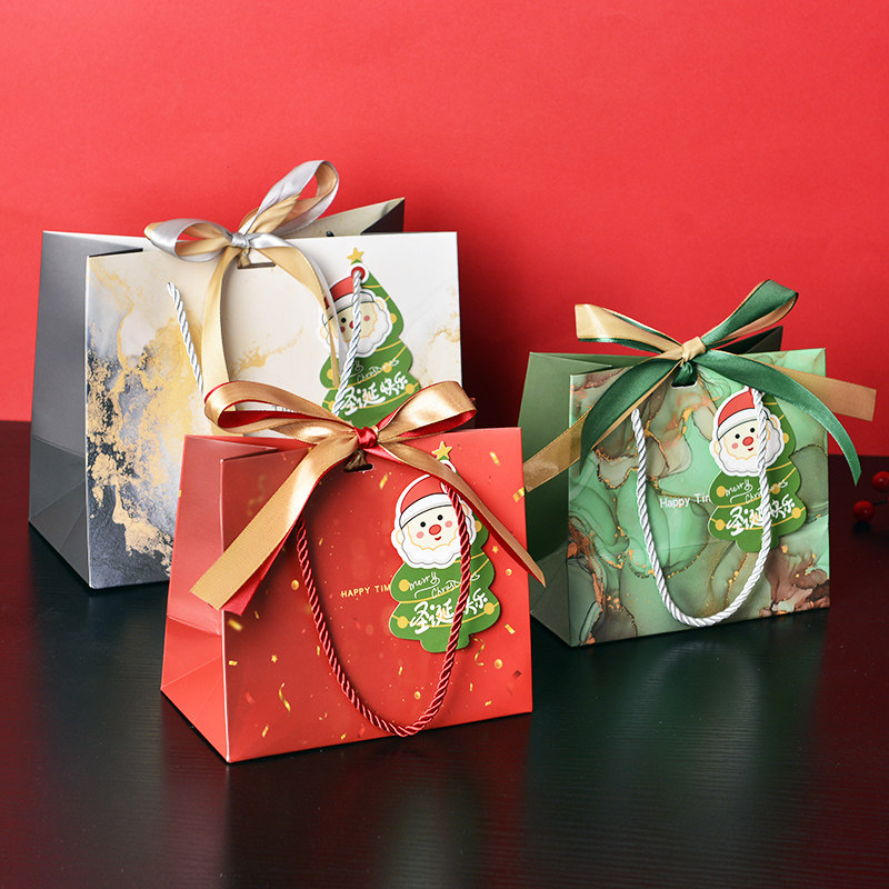 ins风圣诞节礼品袋纸袋平安夜送礼袋礼物包装袋通用配吊牌手提袋