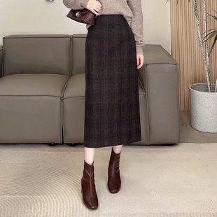 羊毛呢半身裙女秋冬2025新款中长款高腰显瘦a字裙复古格子直筒裙