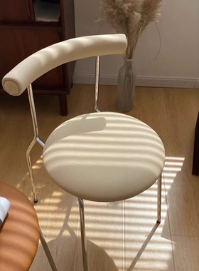 北欧轻奢奶油风餐椅法式家用白色餐桌椅简约化妆凳高级感中古椅子